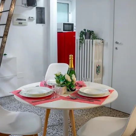 Appartamento Arco Della Pace-sempione Cozy Loft 3 Pax Ac Wifi